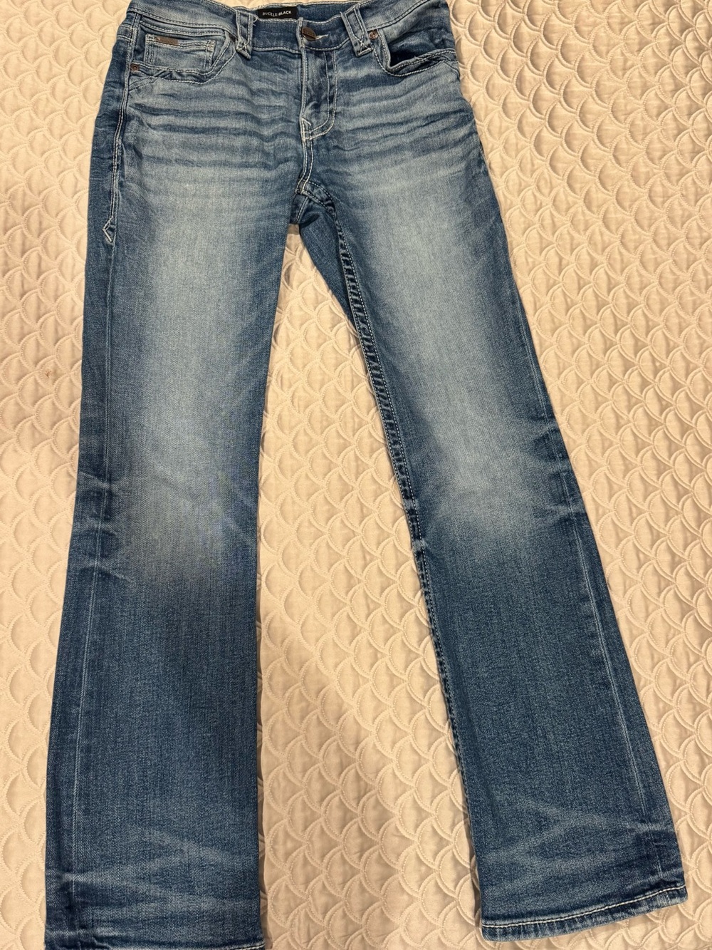 Buckle Men’s Slim Jeans in Faded Blue Wash